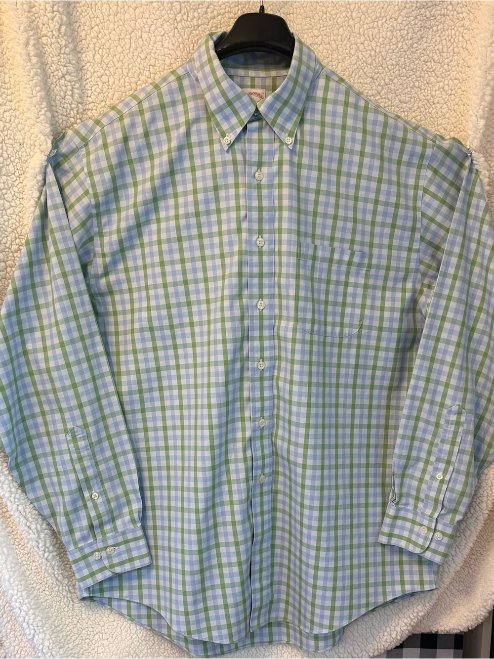 Brooks Brothers No Iron Oxford Cloth Traditional Fit Original Polo Shirt. Size L